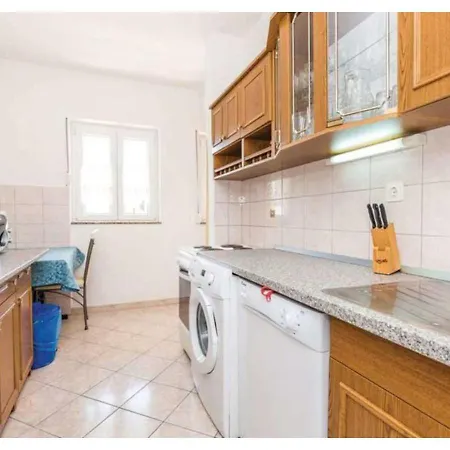 Apartment Tina 6p
